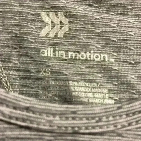 NWOT All In Motion Athletic Top - Picture 5 of 5